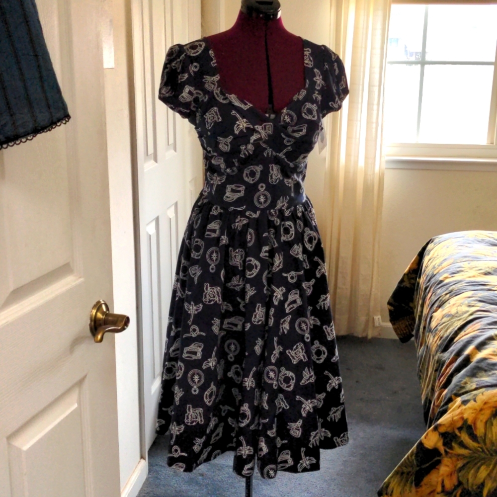 Muxxn Navy &  White  L Retro Twist Front Dress